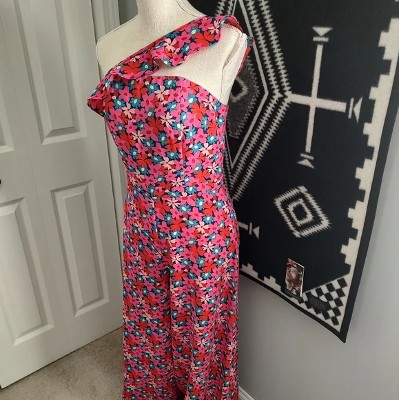 💐NWT Molly Bracken Brand Floral Print One Shoulder Jumpsuit, Small - Picture 13 of 13